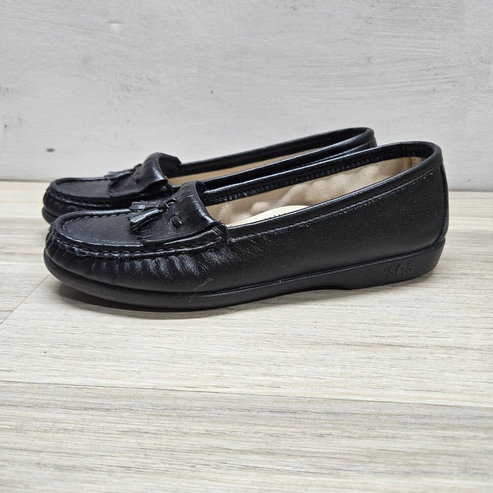 SAS Womens Black Fringe Loafer Size 6.5 Leather Classic Office Casual